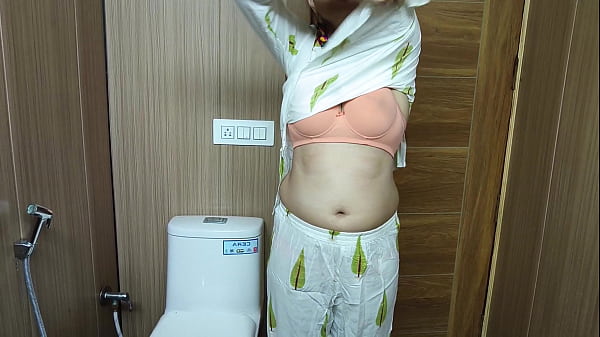 Trying My Stepmother’s Delicious Pussy in the Bathroom. Full Video