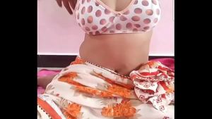 indian hot girl show boobs and vagina full romance sexy hindi voice video