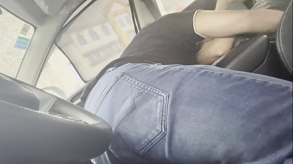 Enjoy with collage friends cousin in the car mms Indian scandal