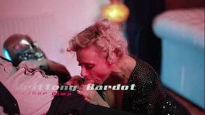 (Movie “Clash of Pimps” – EPISODE 5/6) – Sometimes you just need a professional whore – Squirting all over him (Brittany Bardot, Ricky Rascal, Falco White, Candy Scott)