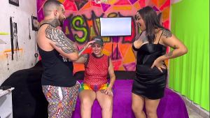 Sapatona Virgem chupa e fode melhor que mulher é sua amiga peituda se surpreender! (Extremando aqui no xvideos Renata Gomes)