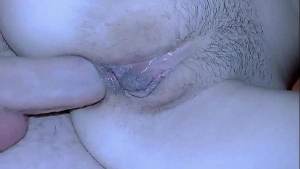 The Lazy Couple really likes to have anal sex and they do it perfectly, which is why we think it is one of the best anal on Xvideos, you can see that it is very good when he cums, as we can see a lot of cum coming out of the dick