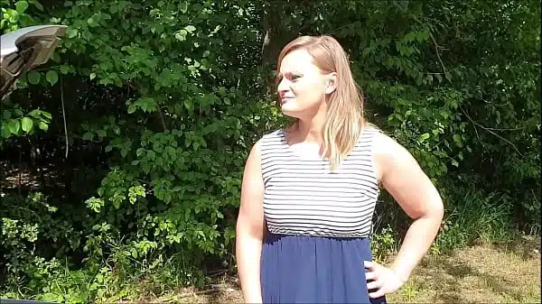 Ausgenutzt bei Autopanne!!! Plötzlich fickt er mich ohne Gummi!