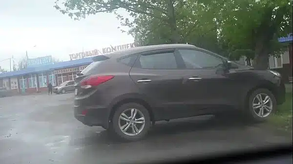 Анальный секс в машине с любовником