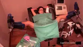 the sex s german tourist helena price see doctor tampa since shes not feeling well walks into trap captivecliniccom