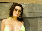 Latina muse reveals her little secrets