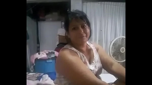 Es mi putipobre q conocí por facebook
