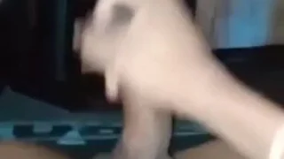Jovencito se corre, después de un pesado día de clases 🤤😈🥵🔥