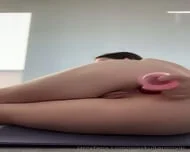 Misskultanenvip fills her ass after yoga Watch More At