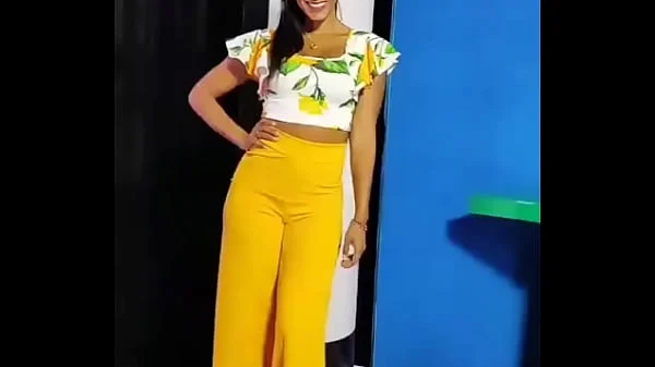 Q lindo culito amarillo