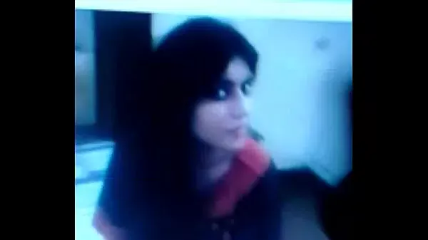 Cumshot on my Pakistani girlfriend Shahtaj’s face