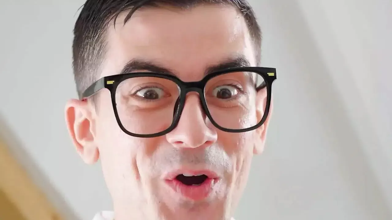 Nerdy Hot Girls With Glasses Playing Together & Getting Fucked In The Ass – REALITY KINGS