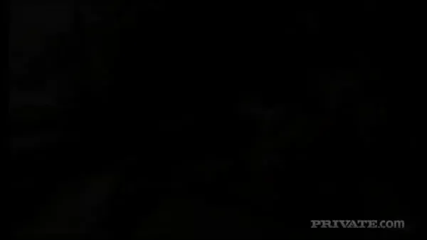 Sharka and Veronica Share Some Kisses and Then a Stiff Cock